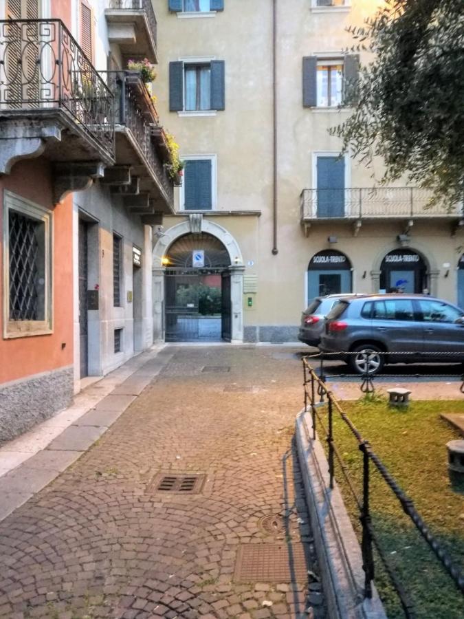 Castle View Lodge Intero Appartamento Verona Centro Storico Luaran gambar