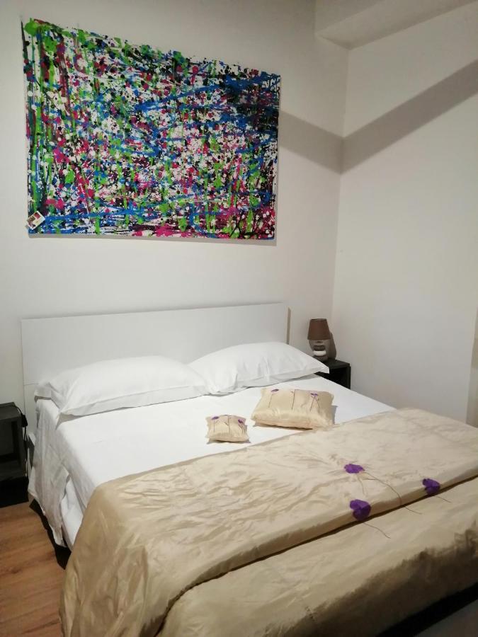 Castle View Lodge Intero Appartamento Verona Centro Storico Luaran gambar
